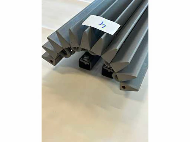 Jaga - iguana circo wand - desigradiator (1800x270 mm) 801 watt - afbeelding 2 van  3