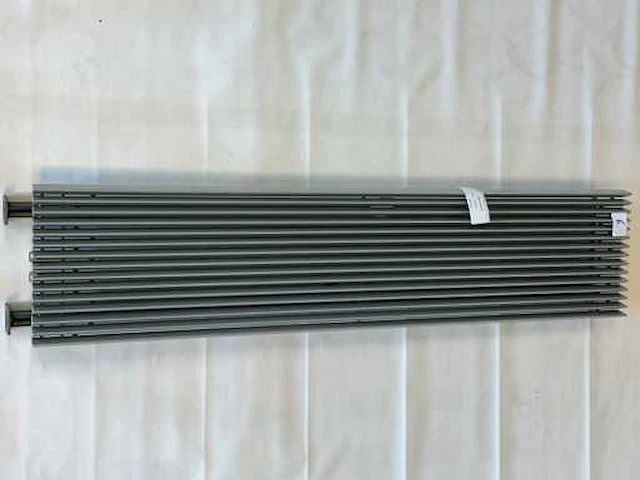 Jaga - twine bt - designradiator ( 1800x535 mm) 688 watt - afbeelding 1 van  3
