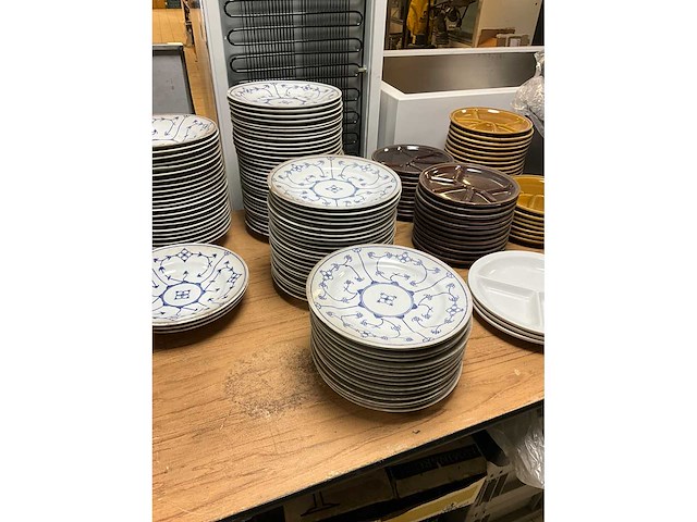 Jäger dinerborden (68x) - afbeelding 1 van  3