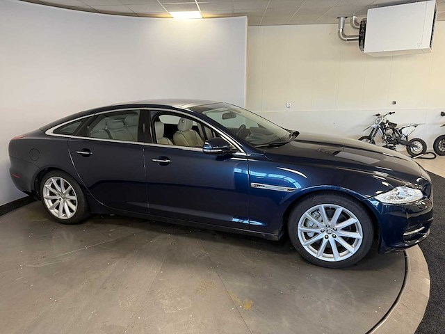 Jaguar - - xj - 5.0 v8 portfolio - personenauto - afbeelding 20 van  26