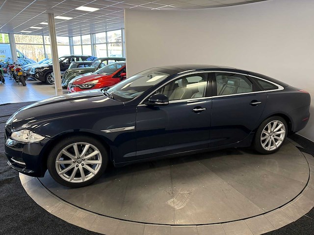 Jaguar - - xj - 5.0 v8 portfolio - personenauto - afbeelding 24 van  26