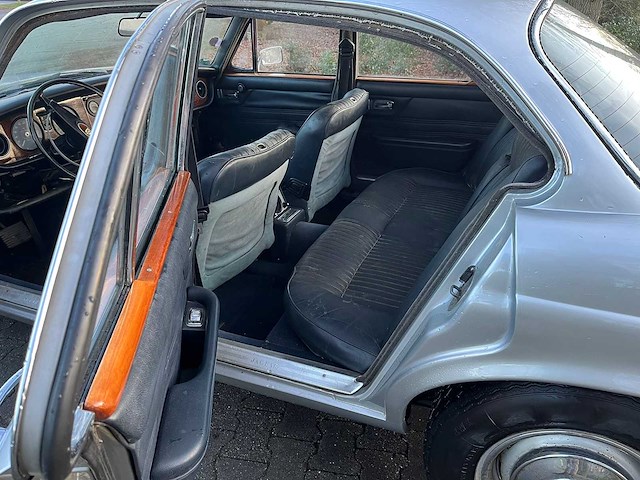 Jaguar - 1972 - xj series - 1 - personenauto - afbeelding 3 van  15