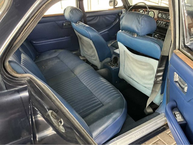 Jaguar - 1973 - xj - 5.3 v12 de luxe - marge auto - afbeelding 21 van  36