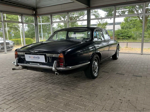 Jaguar - 1973 - xj - 5.3 v12 de luxe - marge auto - afbeelding 4 van  36