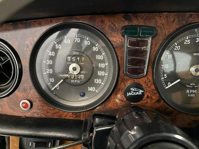 Jaguar - 1973 - xj - personenauto - afbeelding 6 van  24