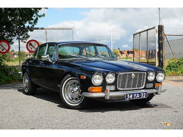 Jaguar - 1973 - xj - personenauto - afbeelding 16 van  24