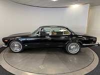 Jaguar - 1973 - xj - personenauto - afbeelding 19 van  24