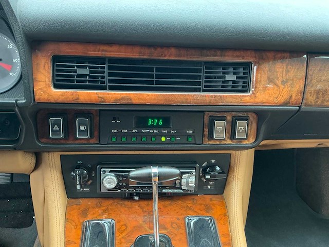 Jaguar - 1990 - xjs - 5.3 v12 coupé - personenauto (44-gt-ng) - afbeelding 2 van  20