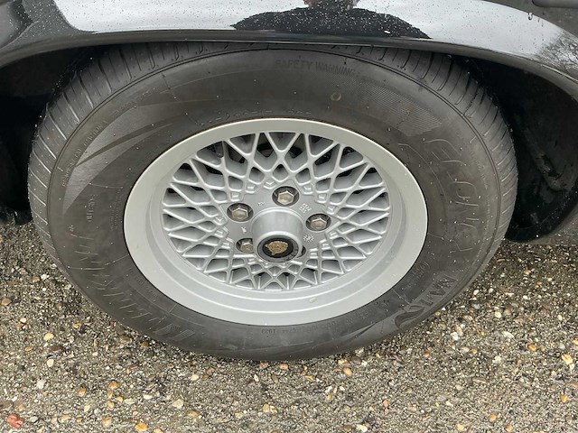 Jaguar - 1990 - xjs - 5.3 v12 coupé - personenauto (44-gt-ng) - afbeelding 11 van  20