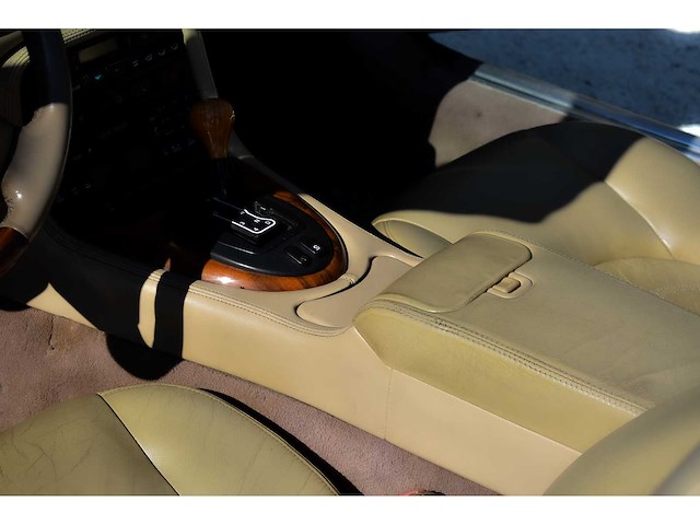 Jaguar - 2002 - xkr convertible - 4,0 liter (3.996 cc) v8 supercharged, 370 pk - btw auto - afbeelding 40 van  63