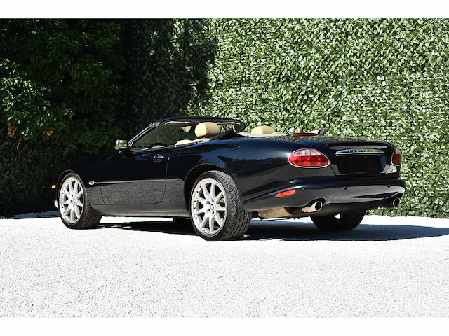 Jaguar - 2002 - xkr convertible - 4,0 liter (3.996 cc) v8 supercharged, 370 pk - btw auto - afbeelding 5 van  63