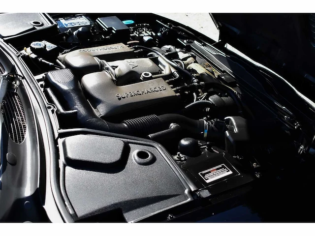 Jaguar - 2002 - xkr convertible - 4,0 liter (3.996 cc) v8 supercharged, 370 pk - btw auto - afbeelding 20 van  63