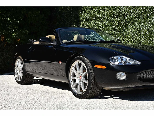 Jaguar - 2002 - xkr convertible - 4,0 liter (3.996 cc) v8 supercharged, 370 pk - btw auto - afbeelding 20 van  63