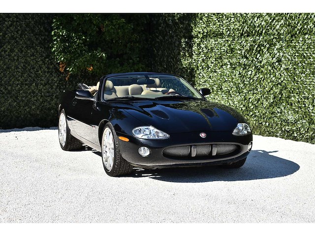 Jaguar - 2002 - xkr convertible - 4,0 liter (3.996 cc) v8 supercharged, 370 pk - btw auto - afbeelding 1 van  63