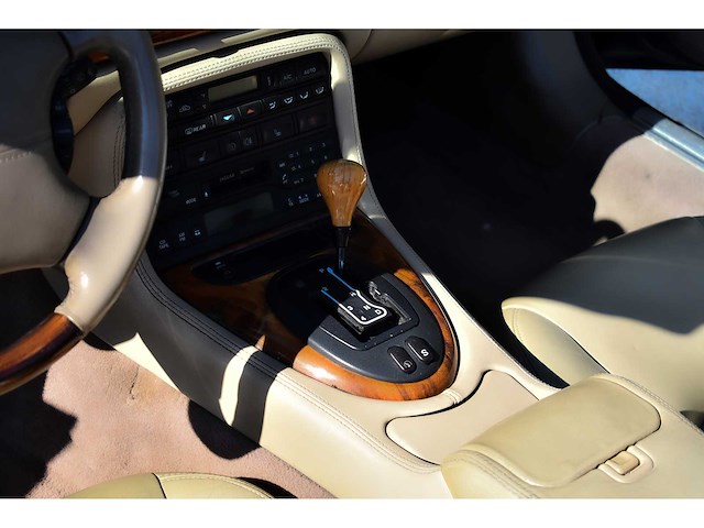 Jaguar - 2002 - xkr convertible - 4,0 liter (3.996 cc) v8 supercharged, 370 pk - btw auto - afbeelding 52 van  63