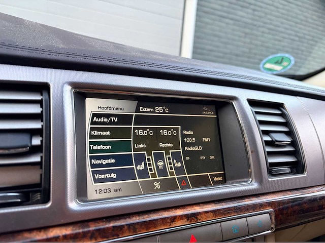 Jaguar - 2008 - xf - 4.2 v8 automaat premium lux. - personenauto - afbeelding 3 van  10