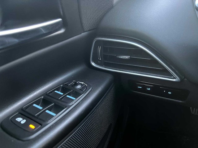 Jaguar - 2019 - xe - 2.0t pure - xg-546-v - afbeelding 9 van  22