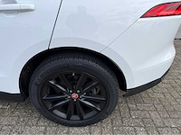 Jaguar - f-pace - 2.0 portf. awd 20d - personenauto - 2016 - afbeelding 20 van  32