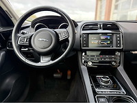 Jaguar - f-pace - 2.0 portf. awd 20d - personenauto - 2016 - afbeelding 3 van  29
