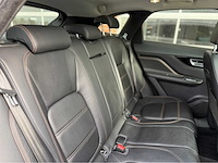 Jaguar - f-pace - 2.0 portf. awd 20d - personenauto - 2016 - afbeelding 6 van  29