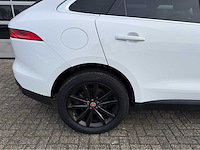 Jaguar - f-pace - 2.0 portf. awd 20d - personenauto - 2016 - afbeelding 8 van  29