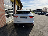 Jaguar - f-pace - 2.0 portf. awd 20d - personenauto - 2016 - afbeelding 26 van  29
