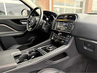 Jaguar - f-pace - 2.0 portf. awd 20d - personenauto - 2016 - afbeelding 28 van  29