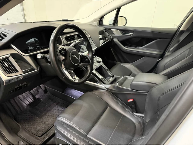 Jaguar - i-pace - ev400-s 90 kwh - personenauto - 2018 - afbeelding 8 van  29