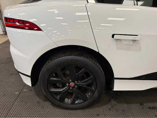 Jaguar - i-pace - ev400-s 90 kwh - personenauto - 2018 - afbeelding 19 van  29