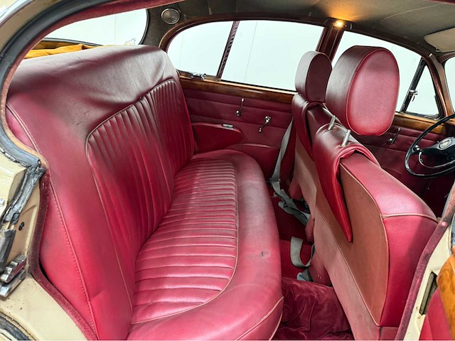 Jaguar - mk ii - 340 - oldtimer - 1968 - afbeelding 8 van  31