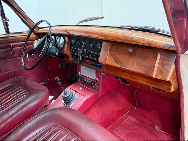 Jaguar - mk ii - 340 - oldtimer - 1968 - afbeelding 10 van  31
