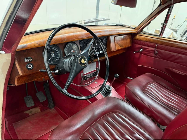 Jaguar - mk ii - 340 - oldtimer - 1968 - afbeelding 7 van  35