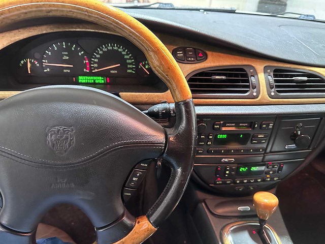 Jaguar - s-type - 4.0 v8 - 71-gs-lf- 2001 - afbeelding 4 van  4