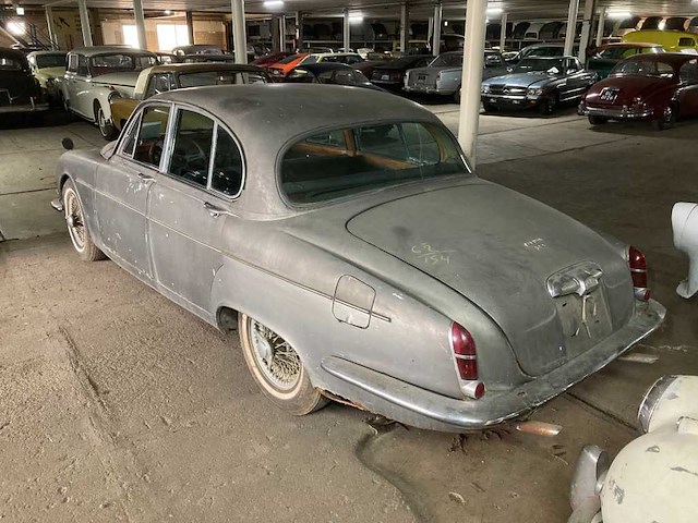 Jaguar - s type - oldtimer - afbeelding 8 van  34