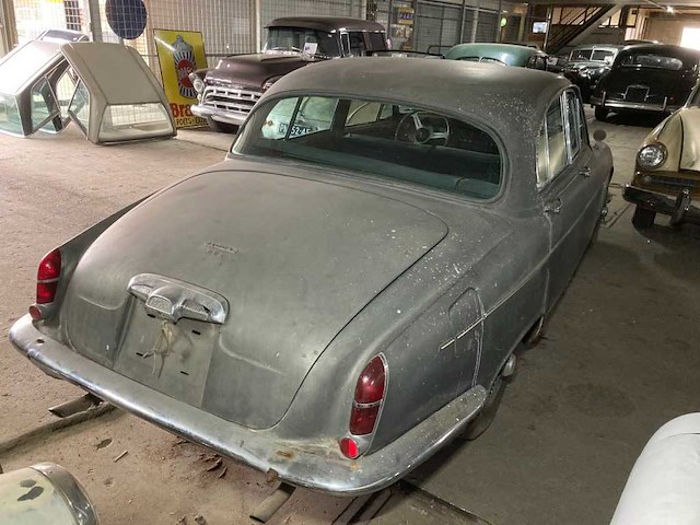 Jaguar - s type - oldtimer - afbeelding 9 van  34