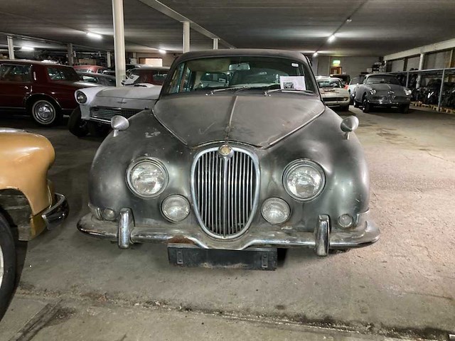 Jaguar - s type - oldtimer - afbeelding 16 van  34