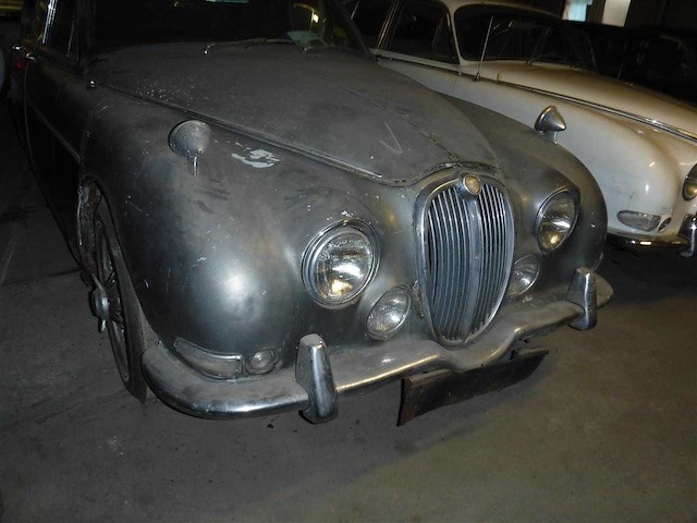 Jaguar - s type - oldtimer - afbeelding 31 van  34