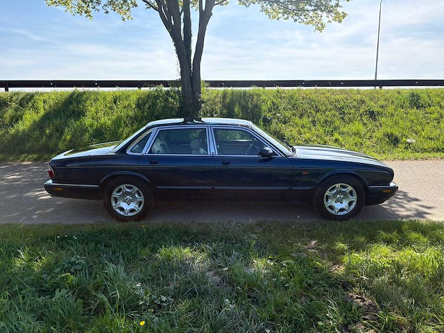 Jaguar - sovereign 3.2 v8 automaat, 36-fl-lg - afbeelding 25 van  26