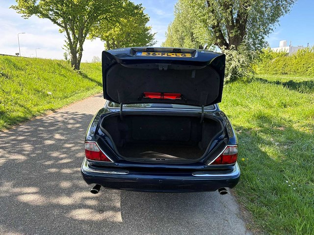 Jaguar - sovereign 3.2 v8 automaat, 36-fl-lg - afbeelding 16 van  19