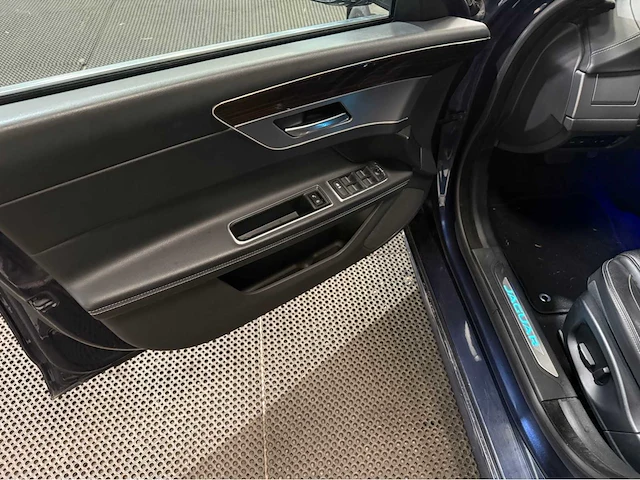Jaguar - xf - 2.0d prestige - personenauto - 2017 - afbeelding 14 van  29