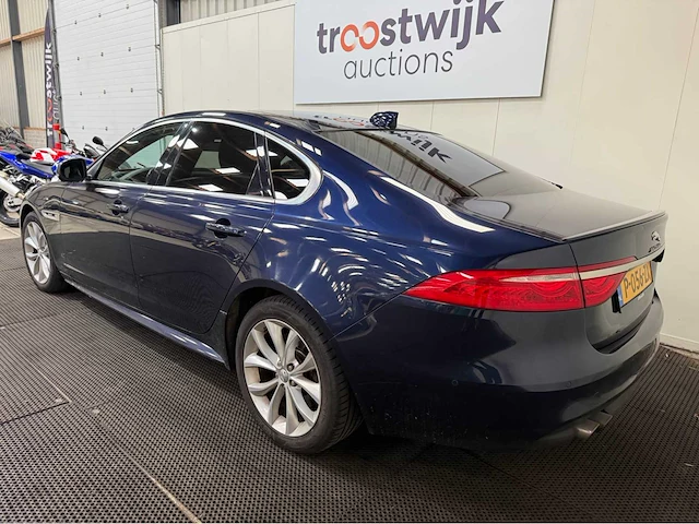 Jaguar - xf - 2.0d prestige - personenauto - 2017 - afbeelding 23 van  29