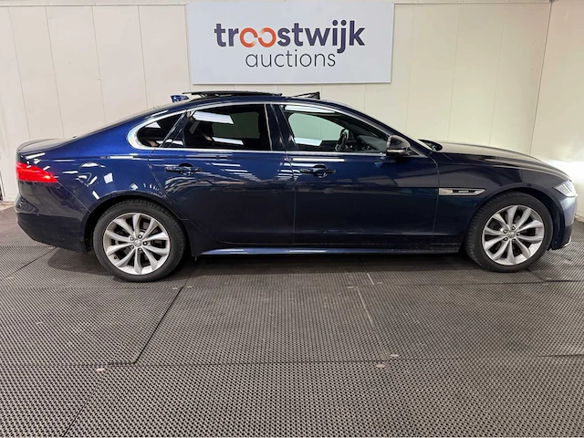 Jaguar - xf - 2.0d prestige - personenauto - 2017 - afbeelding 24 van  29