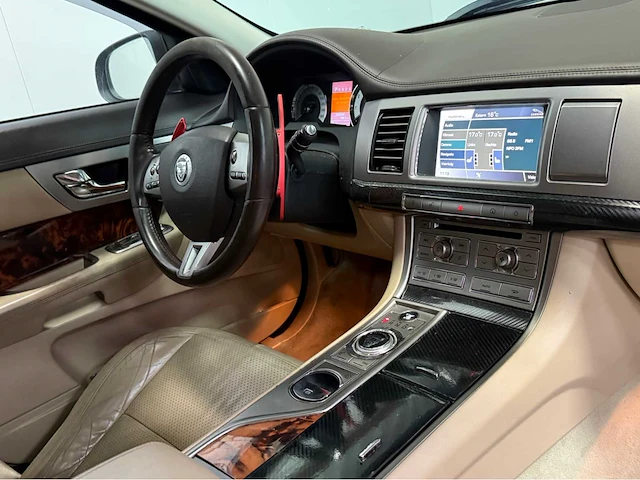 Jaguar - xf - 4.2 v8 premium lux. - personenauto - 2008 - afbeelding 2 van  33