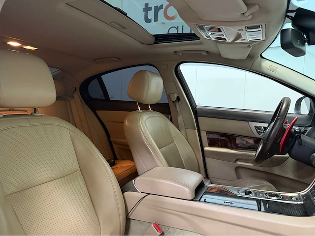 Jaguar - xf - 4.2 v8 premium lux. - personenauto - 2008 - afbeelding 10 van  33