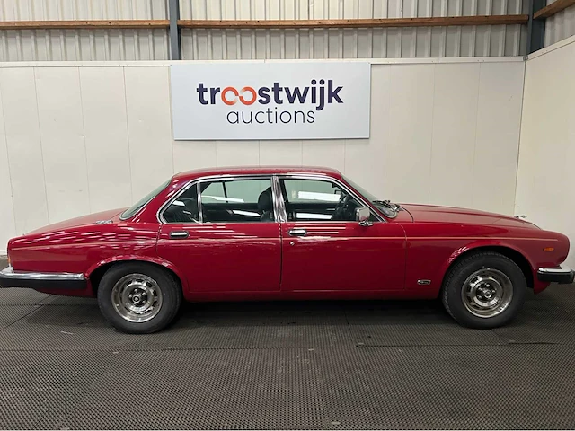 Jaguar - xj - 4.2 - automaat - lpg - oldtimer - 1981 - afbeelding 23 van  27