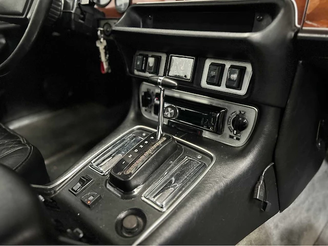 Jaguar - xj - 4.2 5-speed - oldtimer - 1981 - afbeelding 3 van  29