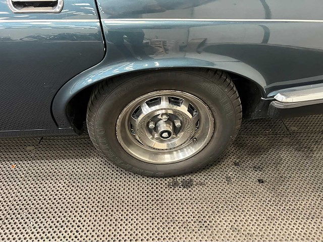Jaguar - xj - 4.2 aut. - oldtimer - 1981 - afbeelding 31 van  37