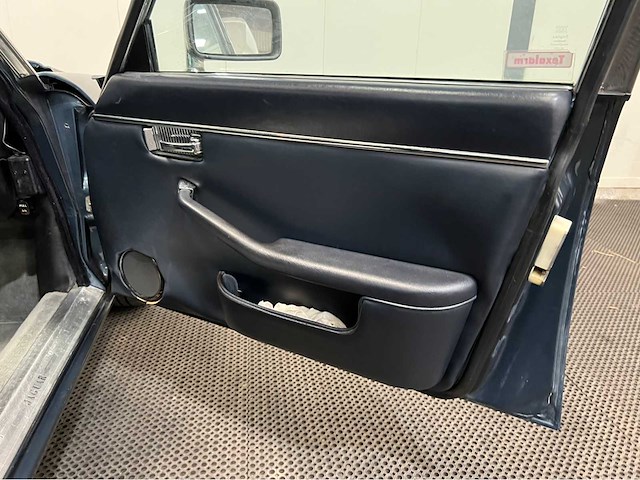 Jaguar - xj - 4.2 aut. - oldtimer - 1981 - afbeelding 28 van  37
