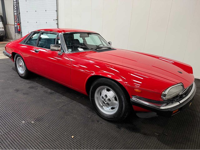 Jaguar - xj - 5.3 v12 - xjs he - oldtimer - 1986 - afbeelding 2 van  32