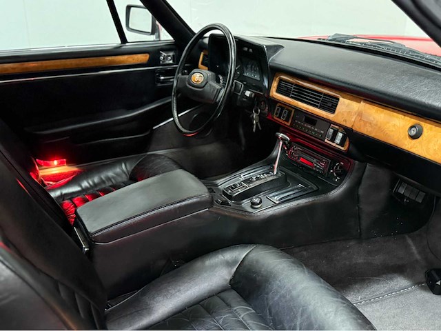 Jaguar - xj - 5.3 v12 - xjs he - oldtimer - 1986 - afbeelding 5 van  32